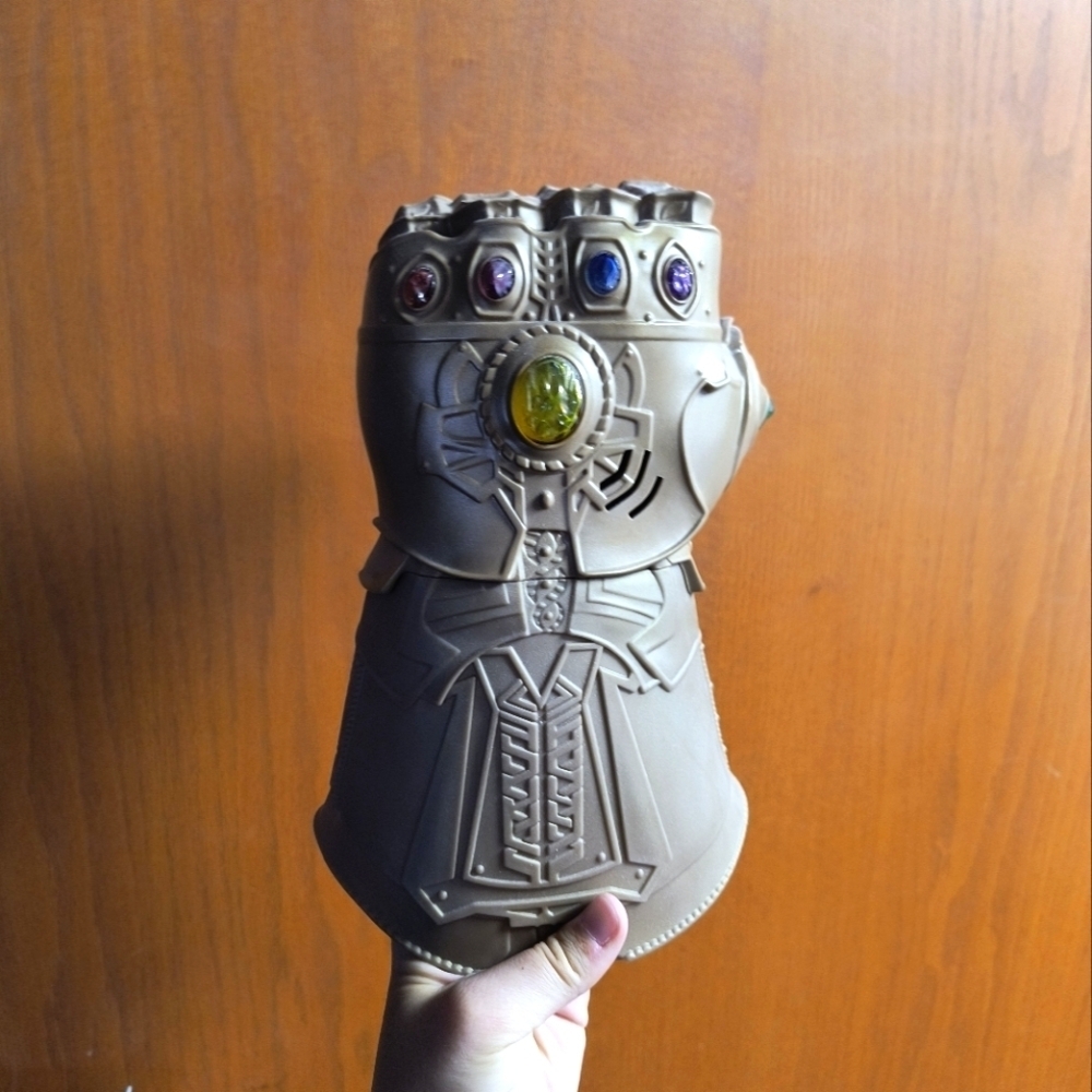 Gold Infinity Gauntlet Glove Avengers Thanos Captain America Cosplay Marvel